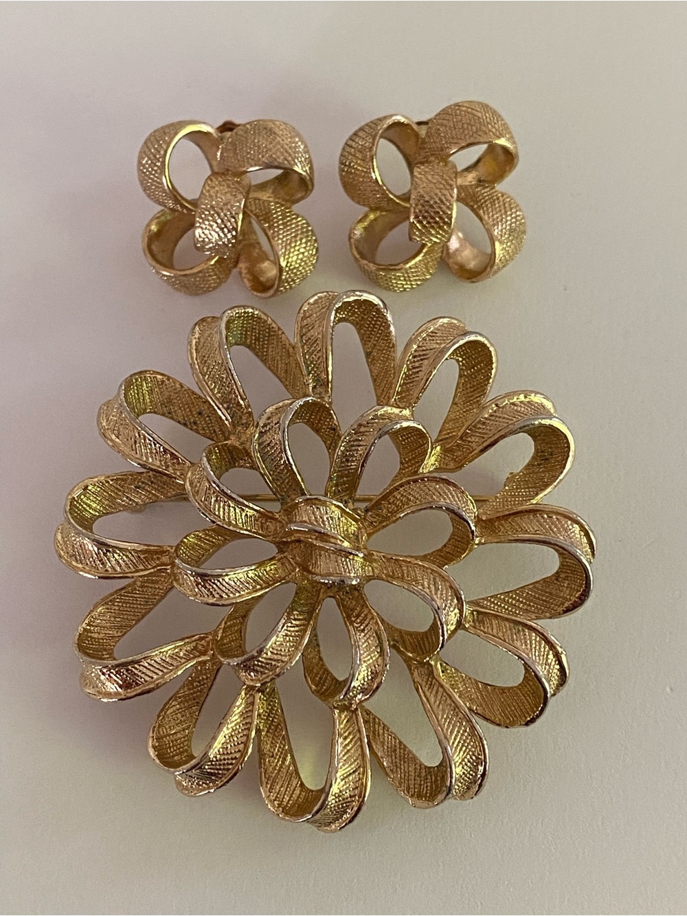 Vintage Sarah Coventry "Satin Petals" Gold Flower Brooch with Unsigned Earrings
